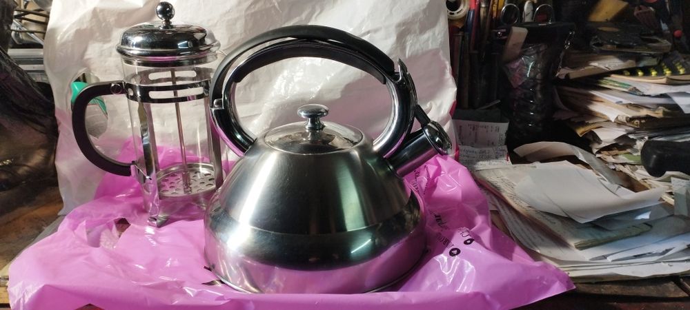 Продам чайники VIKALINA