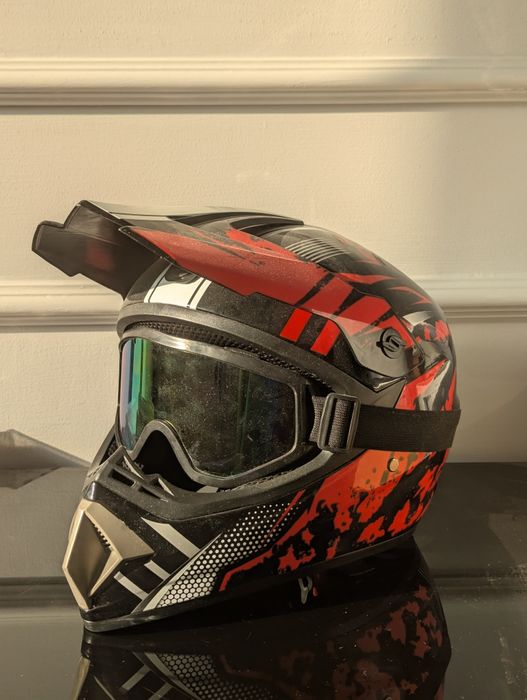 Кроссовый шлем, virtue