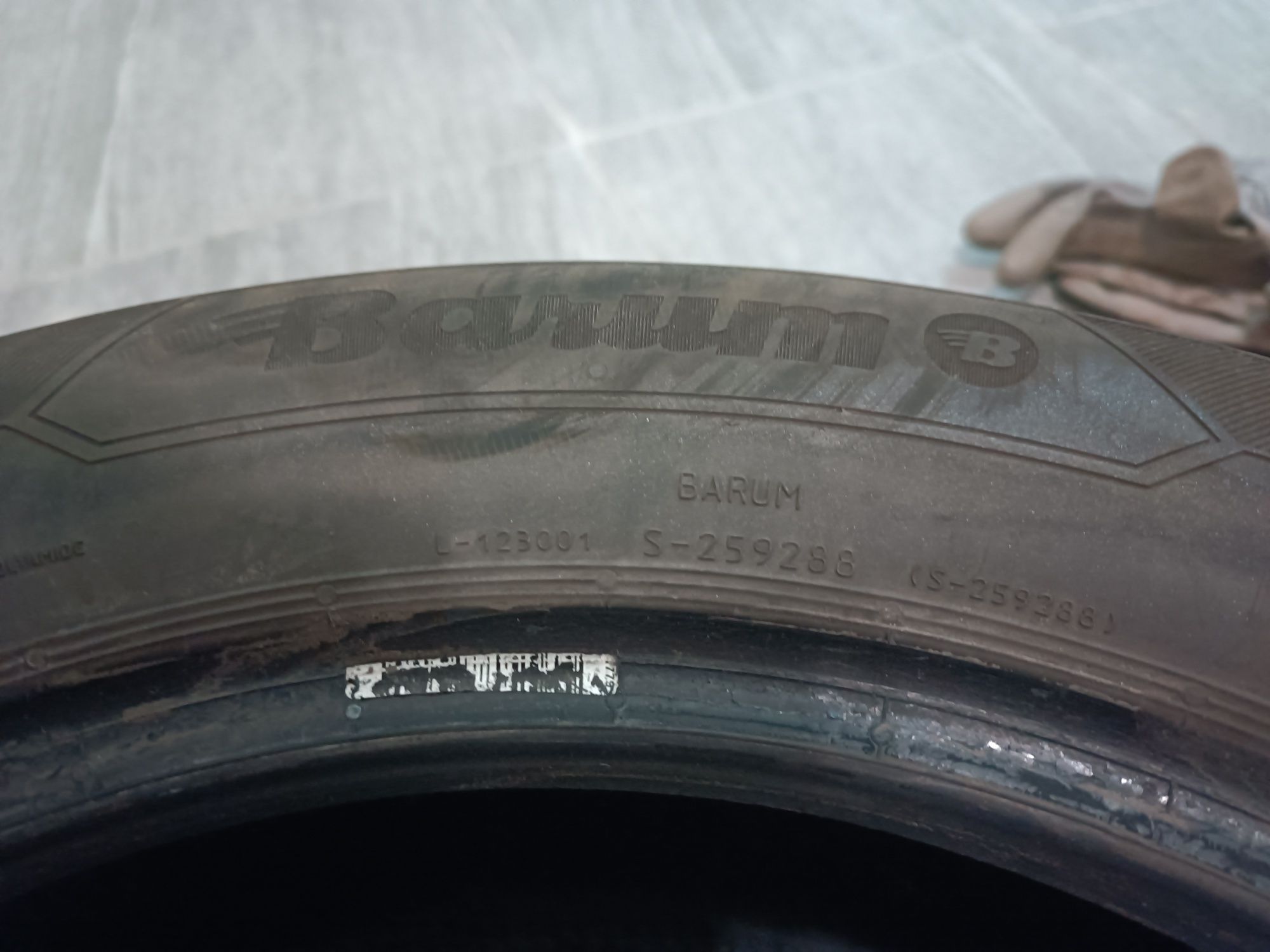 Летни гуми firestone 17 и Барум 15 ц.