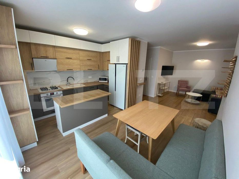 Apartament de vanzare, cu 3 camere, 77 mp, zona Vivo