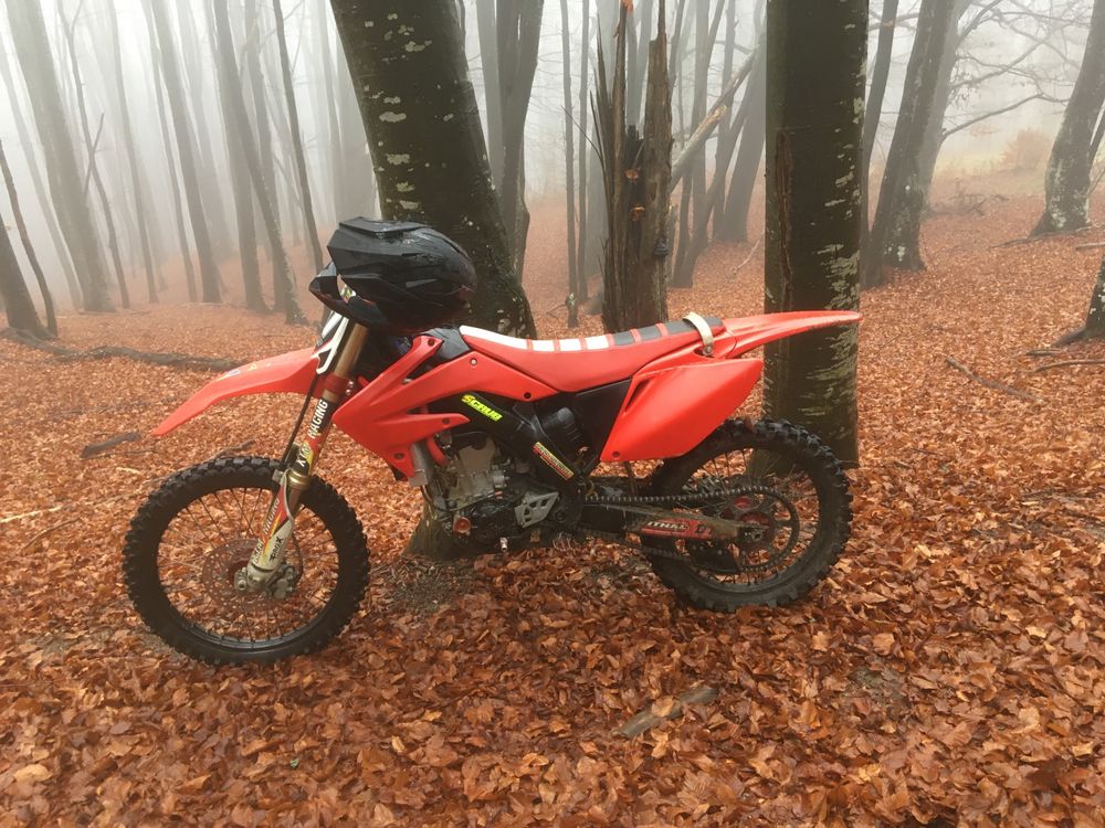 Vand Honda CRF 250 R motor defect