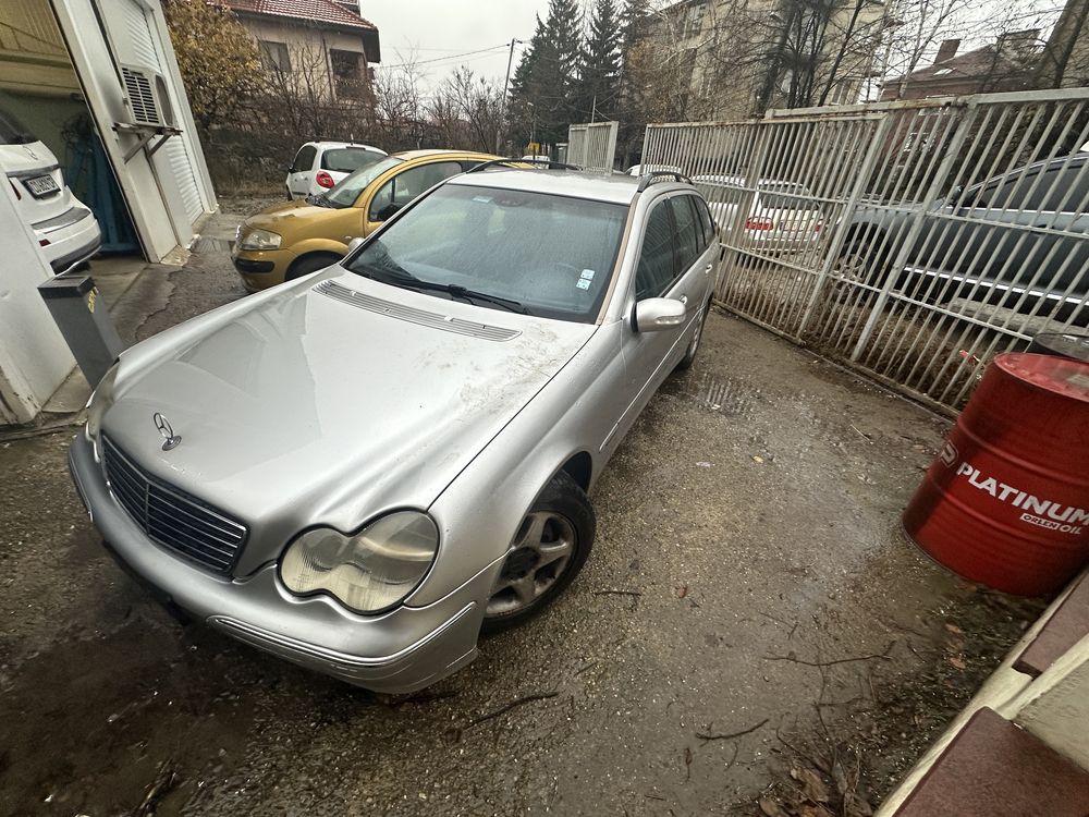 Mercedes w203 c220cdi на части