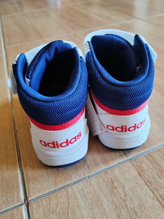 Vând adidași marca Adidas nr 24