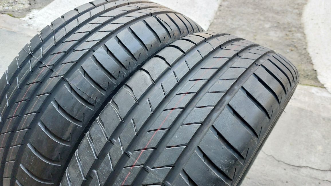 Нови летни гуми 215/55/17 Bridgestone Turanza T005 2 броя