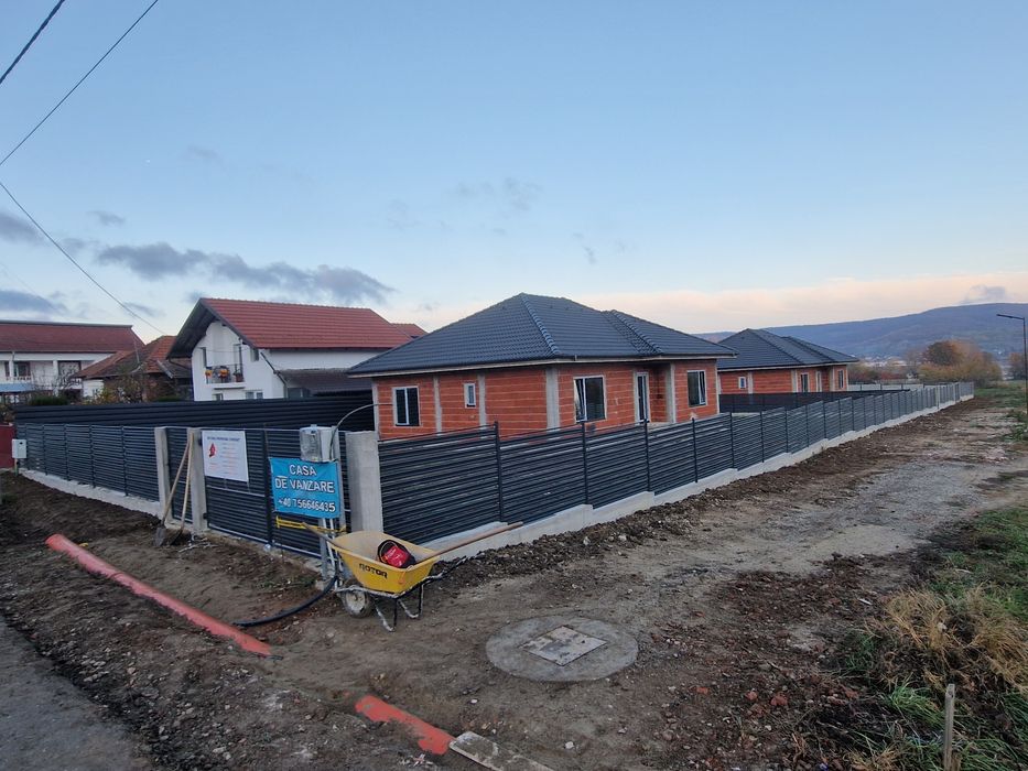 Case la cheie !!!
- Case de vânzare în Curtea de Argeș,