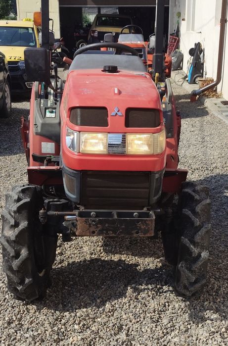 Tractoras Mitsubishi GF150, 15CP