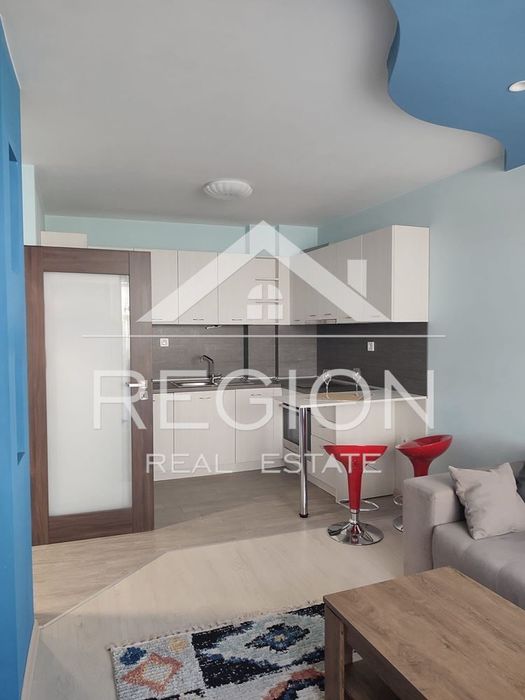 Дава се под наем Тристаен апартамент в Пловдив, Съдийски - 85 кв.м за 663 € - Снимка #6