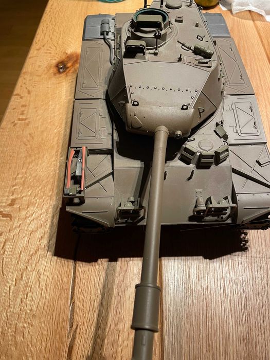 Walker Buldog 2,4 ghz - tanc macheta telecomanda