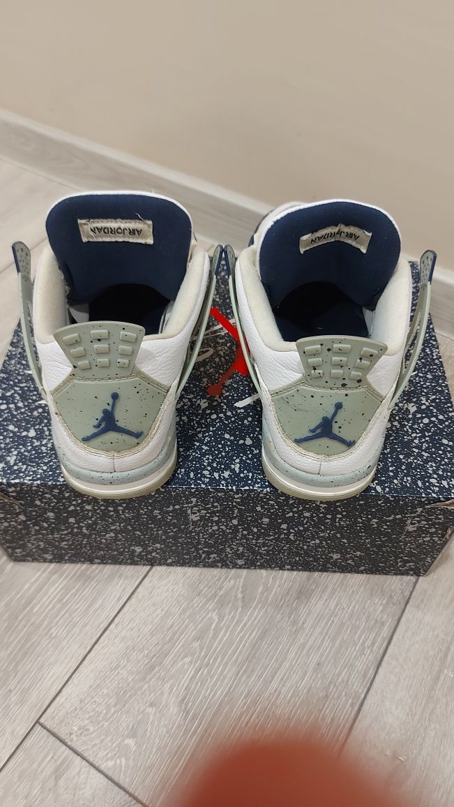 Маратонки Air Jordan 4 Retro