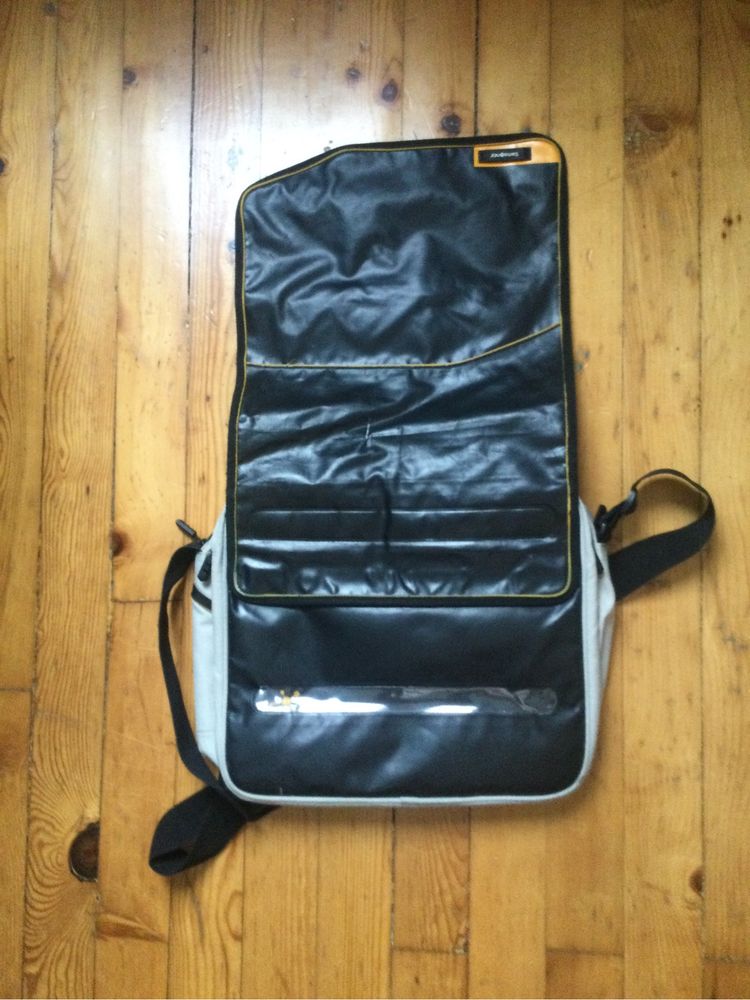 Samsonite чанта през рамо 35X40см.