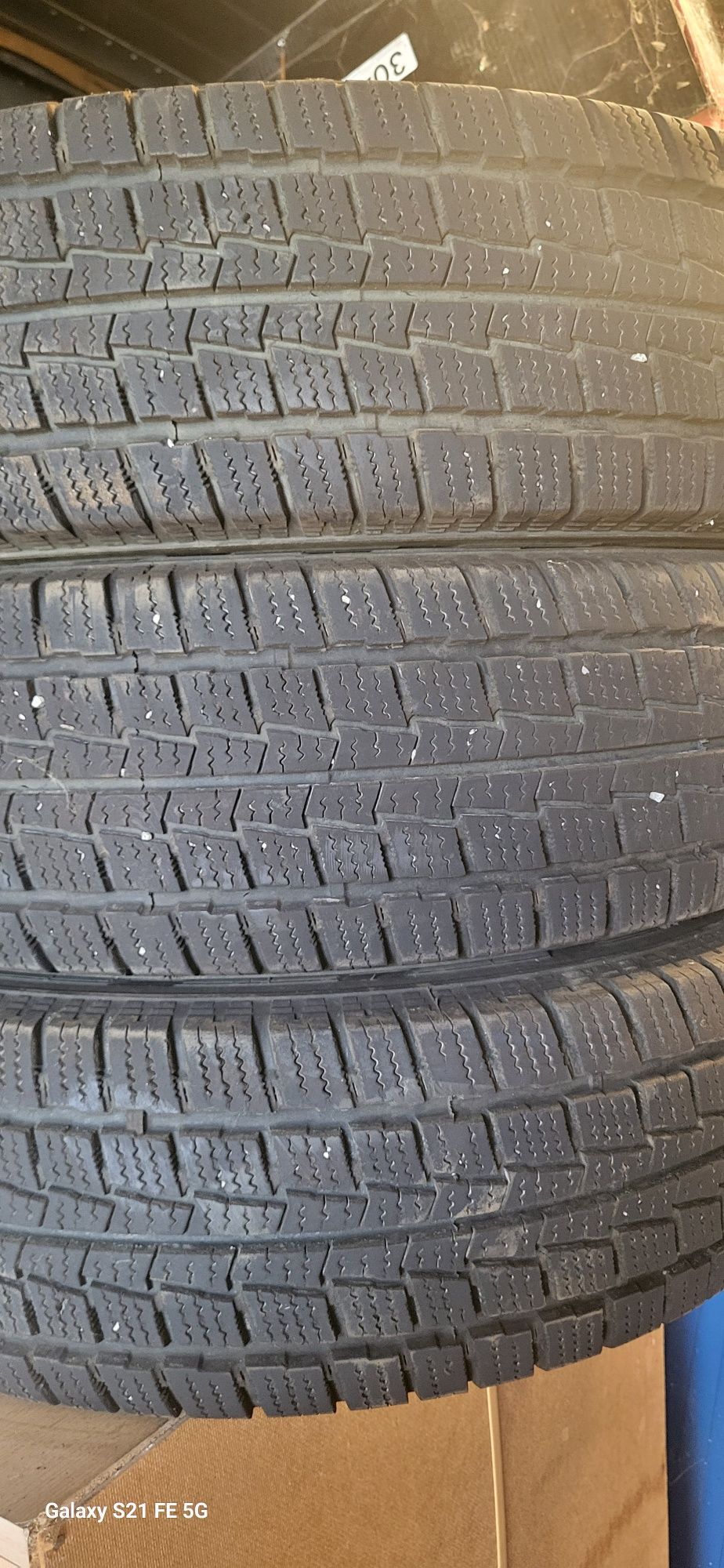 205/75/16 c 4 бр Гуми за бус Hankook