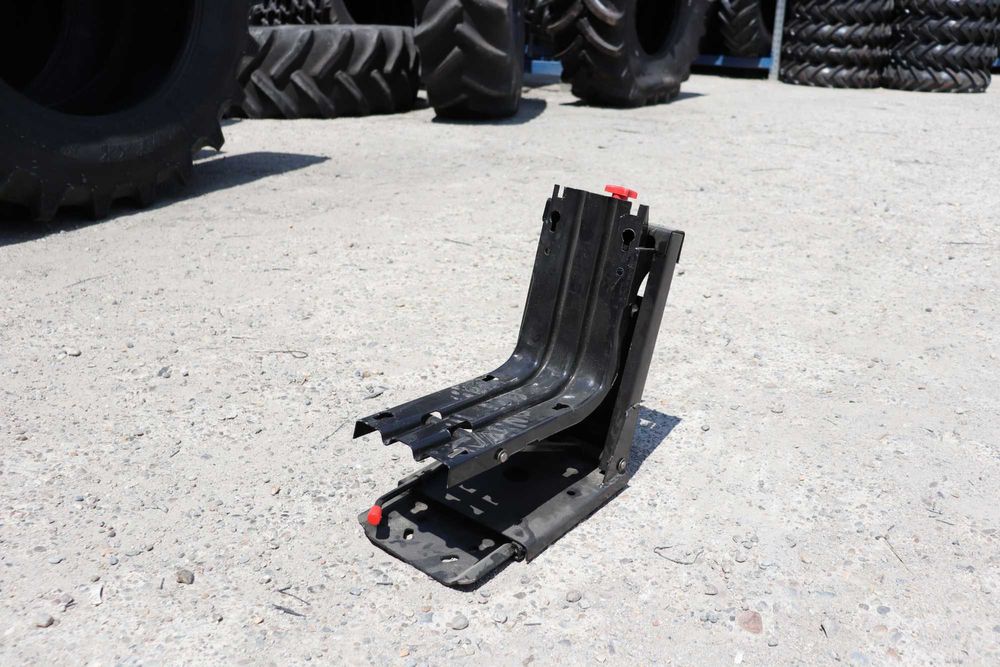 Scaun Galben Universal triplu reglaj si amortizor pentru Tractor U445