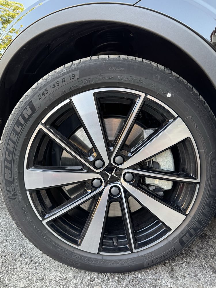 Продаю Volvo polestar 2