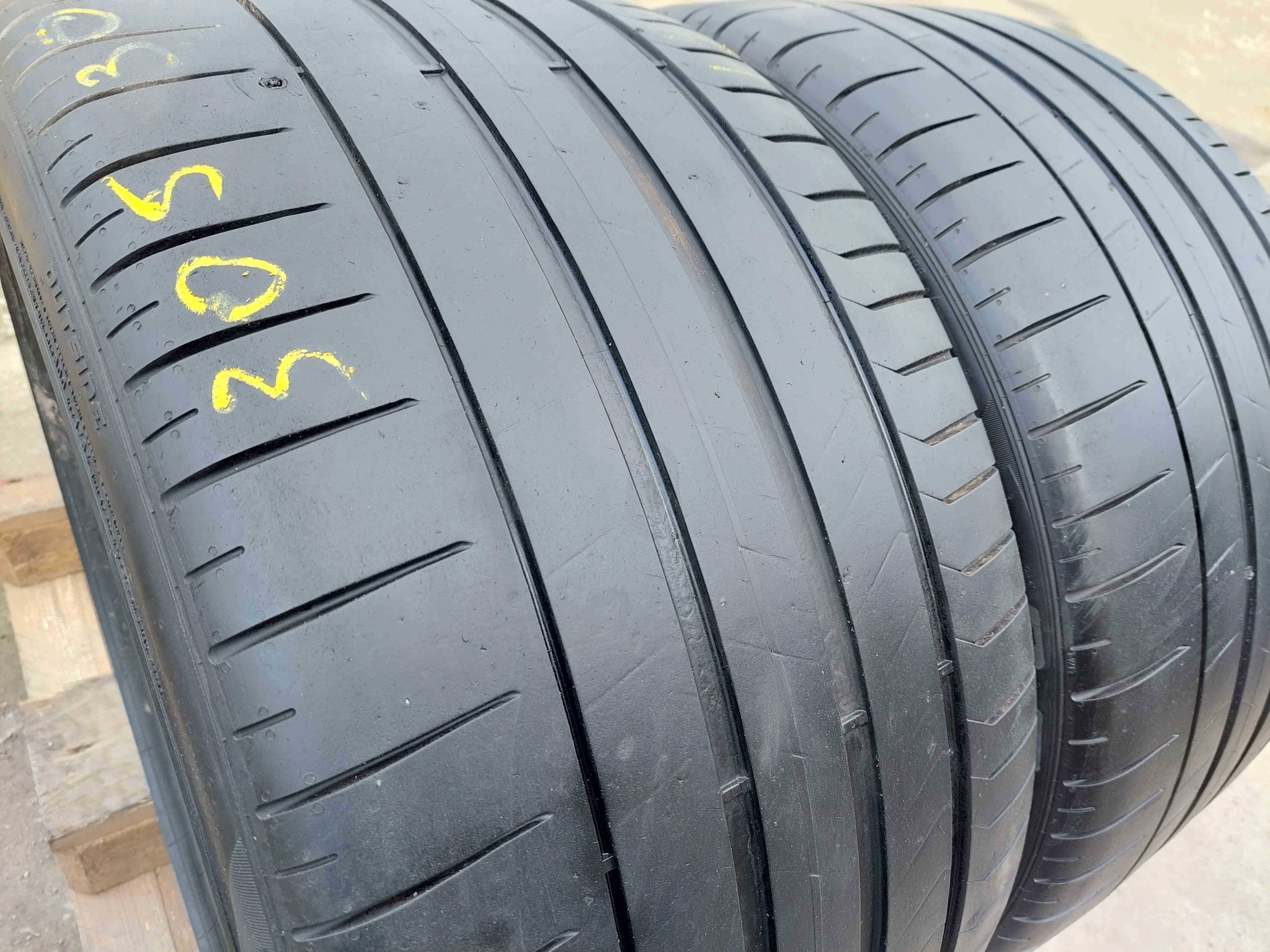 SET 2 Anvelope Vara 305/30 R21 PIRELLI P zero PZ4 100Y