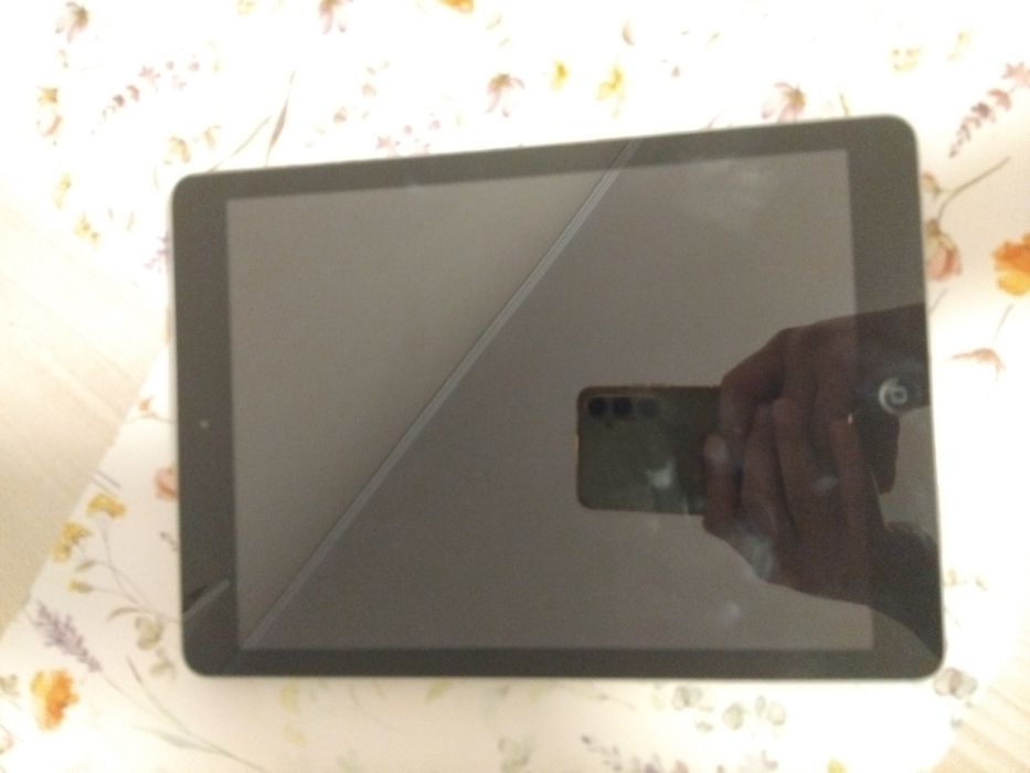 iPad Air Model Number-ME8998LL/A