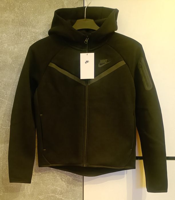 Hanorac Nike Tech Fleece