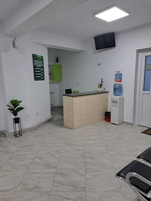 Ofer un spatiu pentru chirie /colaborare