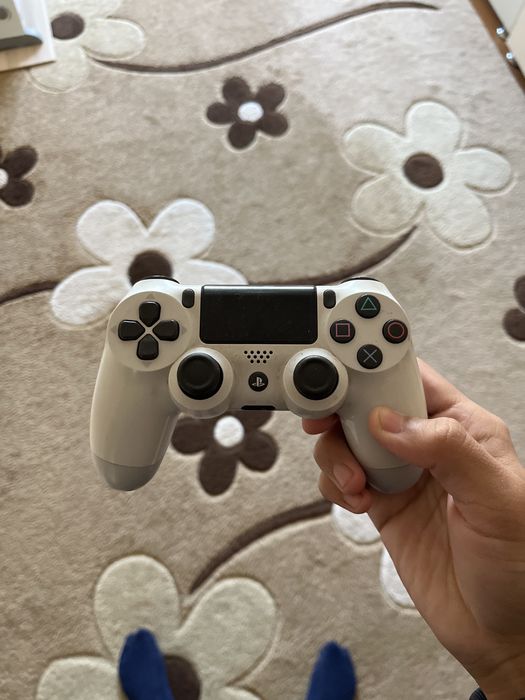 Ps4 slim 1tb
