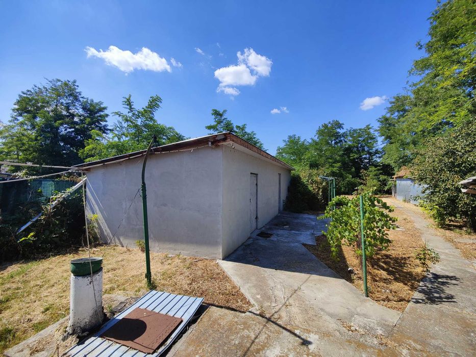 Vând proprietate cu 2 case în Comuna Mănăstirea, Călărași