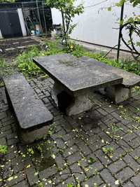 Ofer gratuit masa cu banca din beton