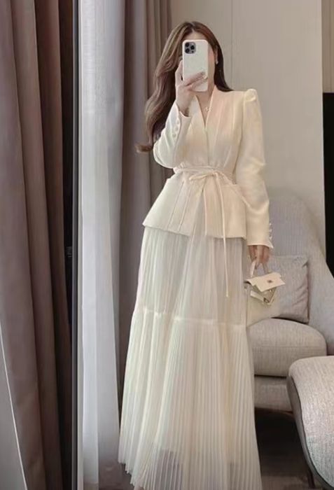 Новая двойка, пиджак с юбкой