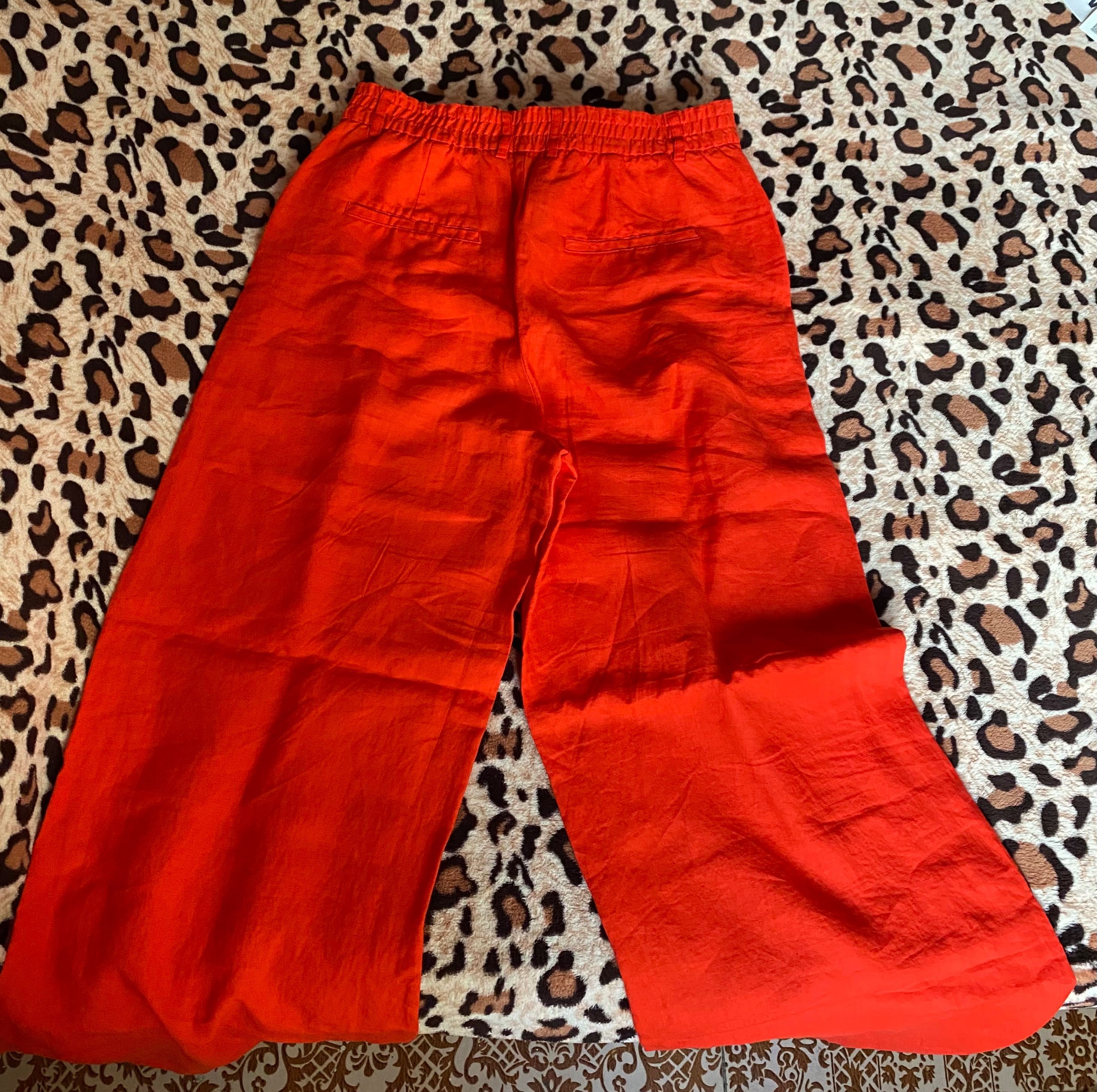 Pantaloni Zara Noi
