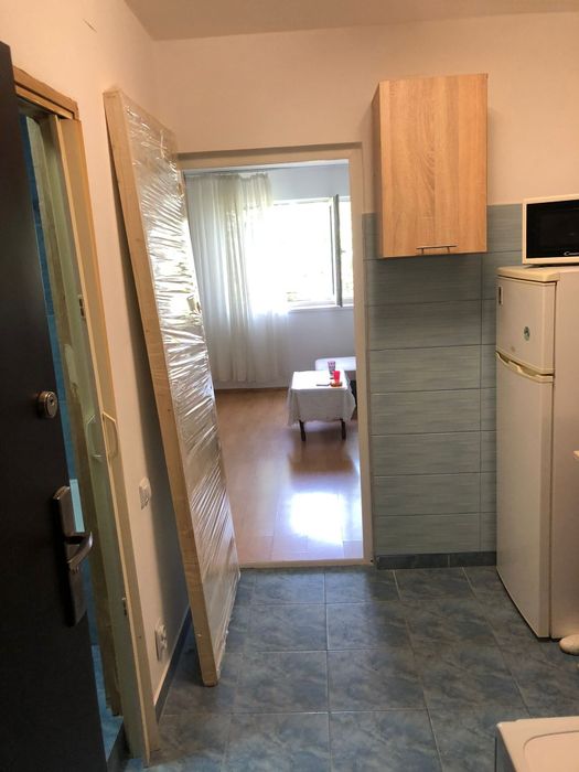 Garsoniera de vânzare