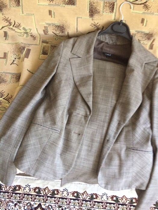 Продам брючный костюм, брюки