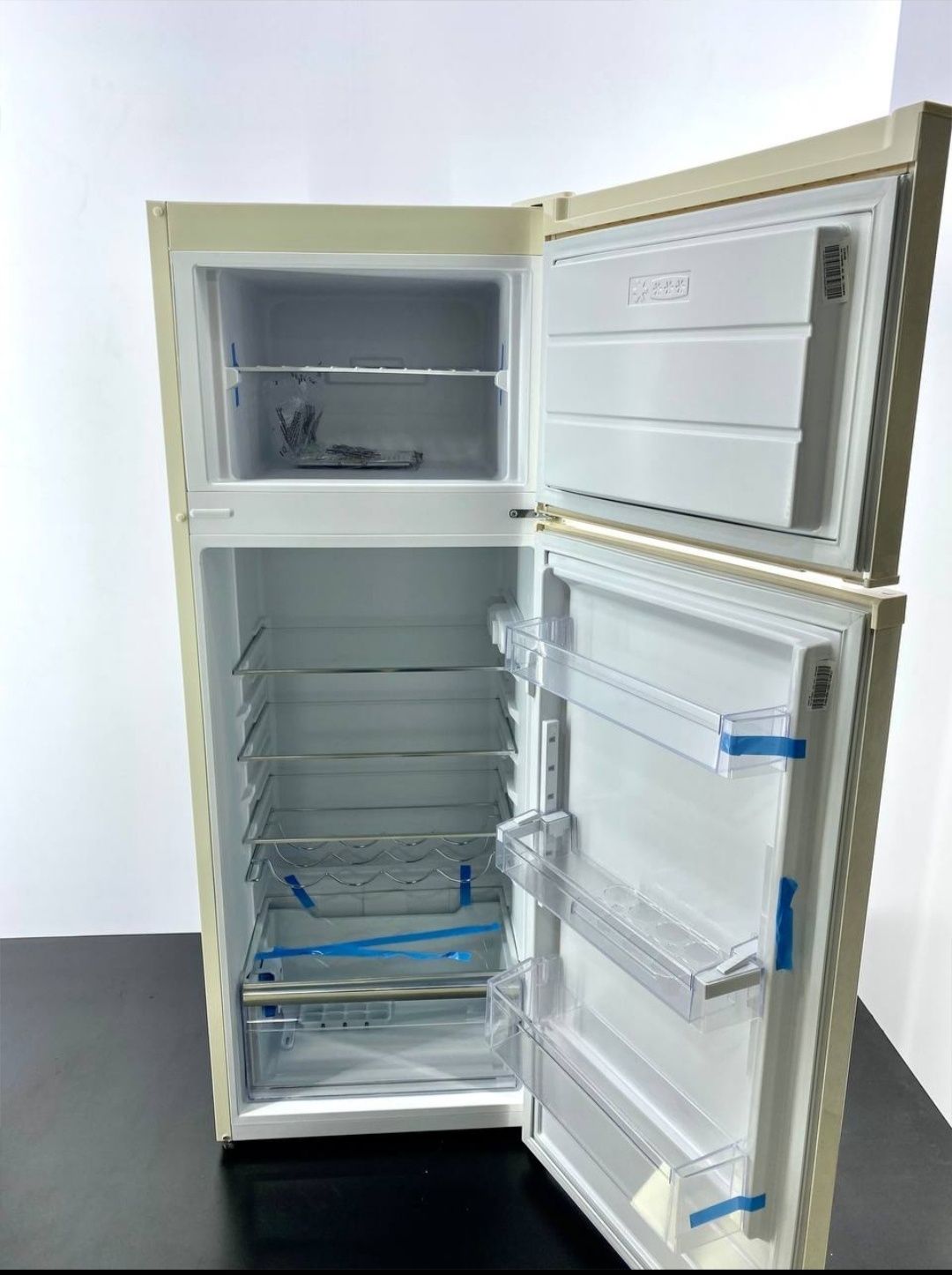 Холодильник Beston модель: BD-295BG