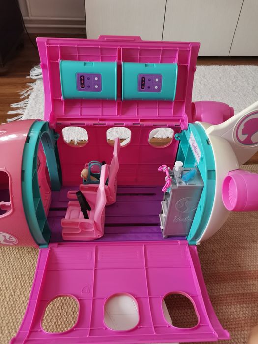 Avionul lui Barbie