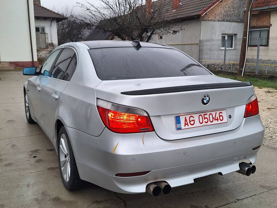 BMW E60 520i manual