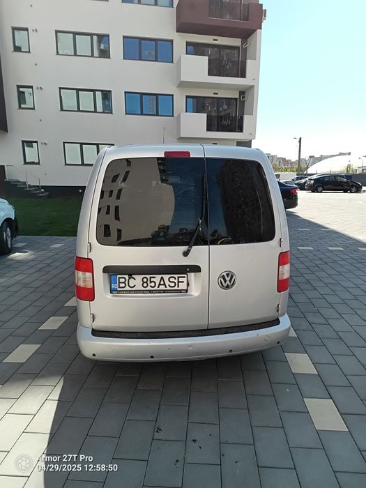 Vând vw Caddy 2009