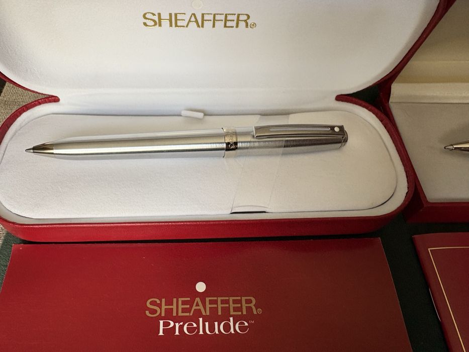Vand doua pixuri Sheaffer