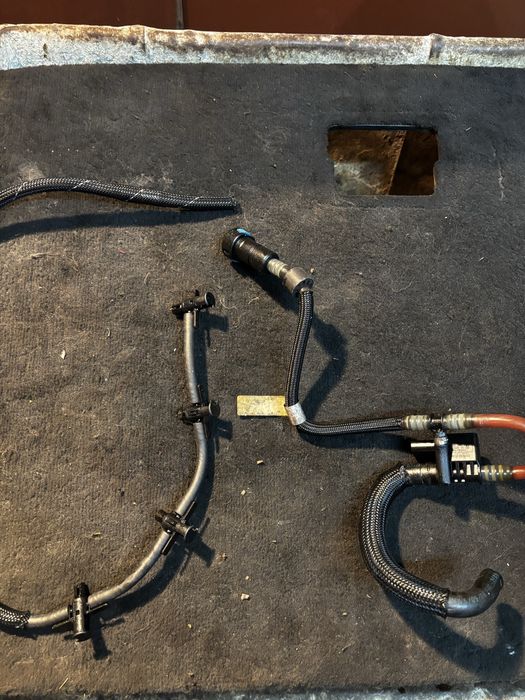 Rampa retur injectoare furtun Bmw seria 3 e90/e91 2.0d n47 177cp