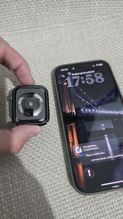 Apple watch 4 44 mm vine cu cutia originala si accesorii