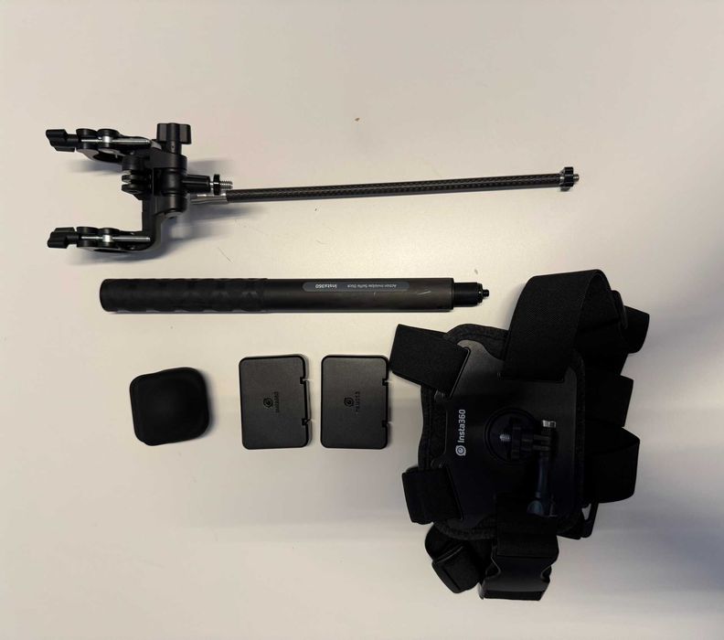 Camera video Insta360 X3 + accesorii originale