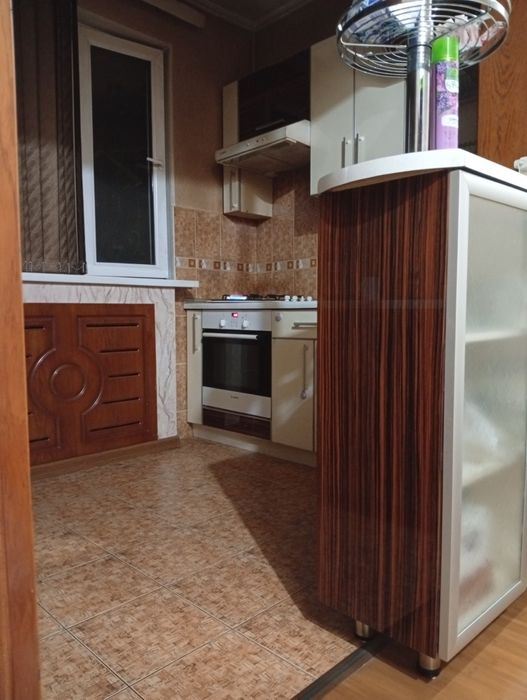 Срочно 2х ком на Сергели 7 300 школа, парковка и подвал