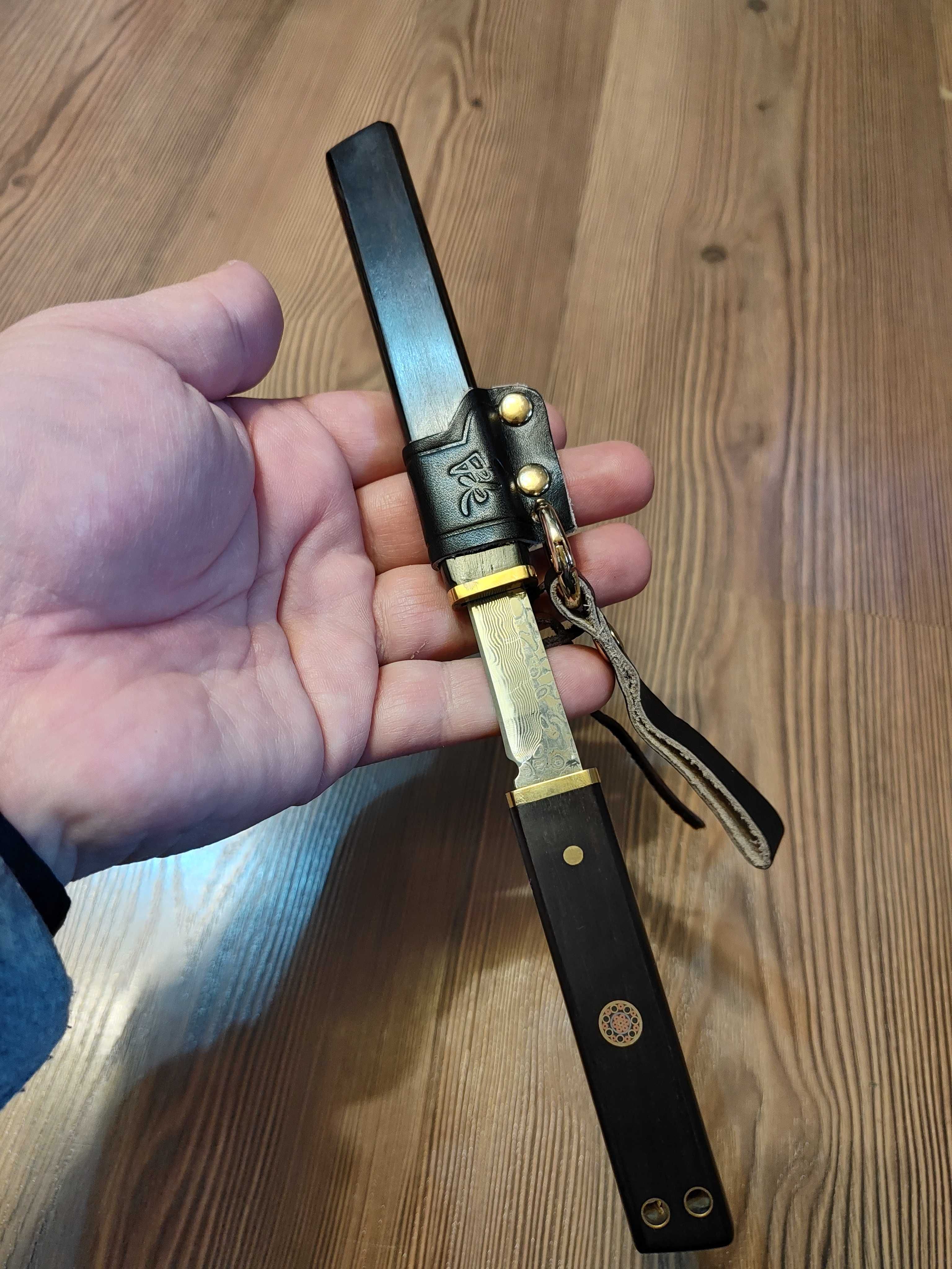Cutit japonez Kodachi, otel Damasc, 2 modele, teaca lemn teak