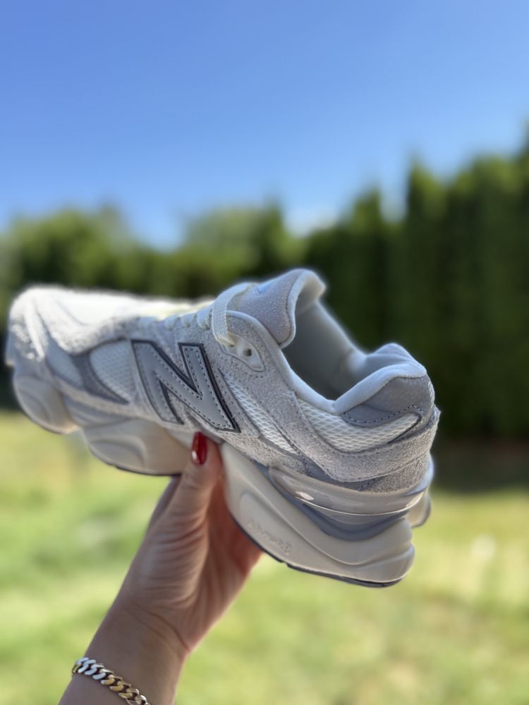 New Balance 9060 moonnbeat sea salt