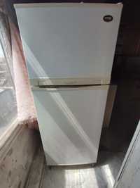 Продам Двухкамерный Холодильник Deawoo