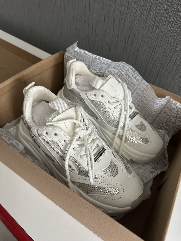 Дамски маратонки Steve Madden