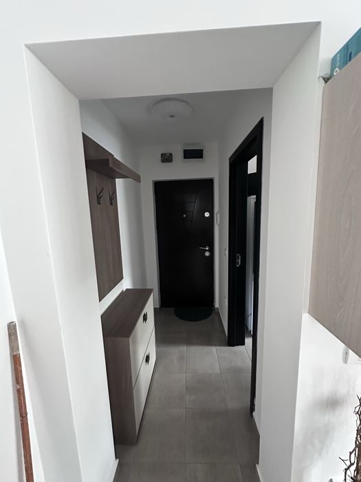 Inchiriez apartament cu 2 camere