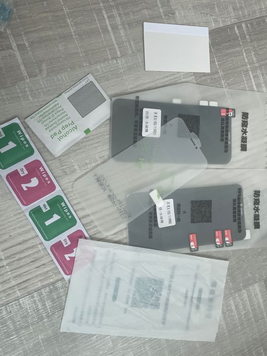 Подарявам 3 хидрогела за iphone 11 pro