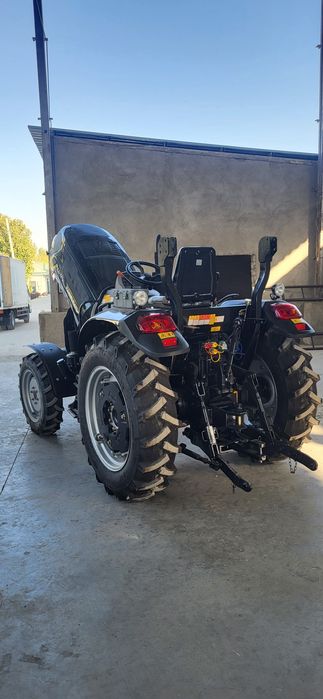 Трактор FARMLEAD 404