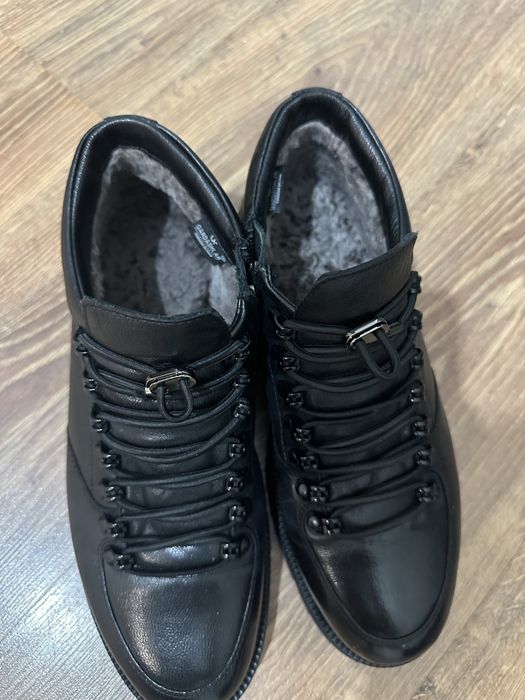 Зимни сапог новый только день ходил размер не подходил без торг