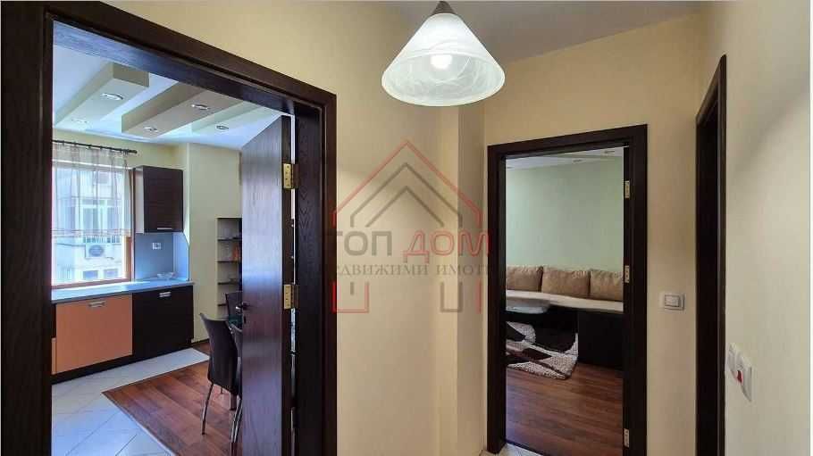 Продава се Двустаен апартамент в Варна, Център - 65 кв.м за 10 €/кв.м - Снимка #4