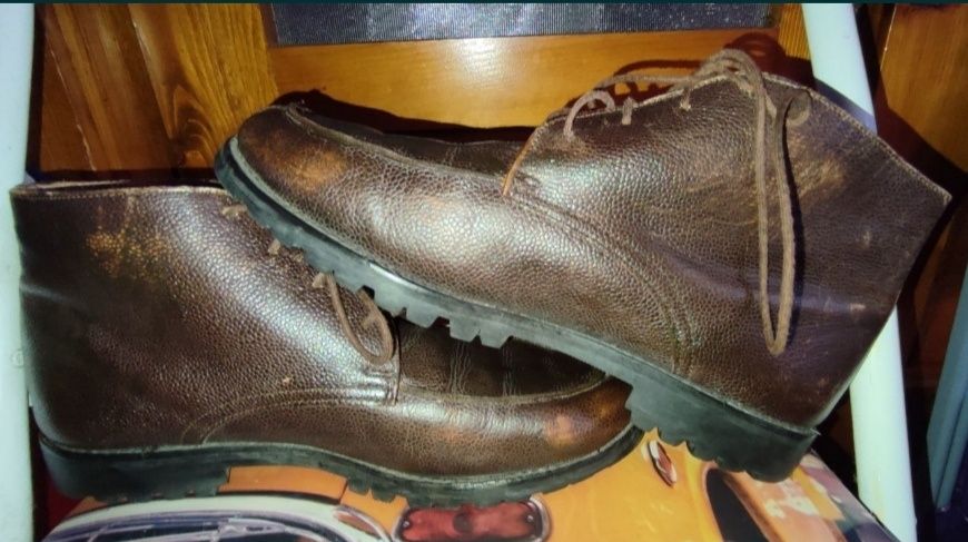 ghete piele goretex  42 maro imblanite