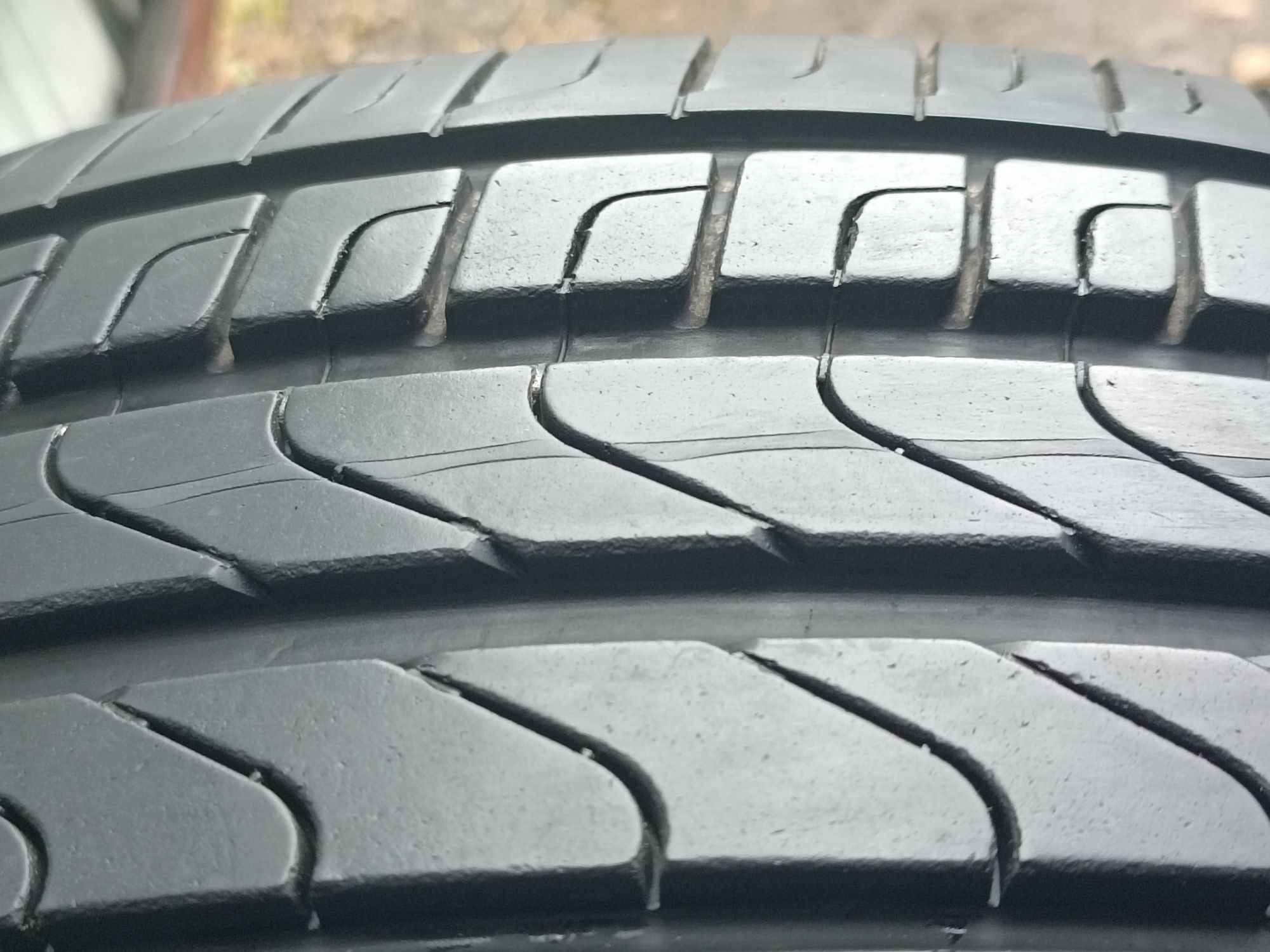 225/45/18 Pirelli