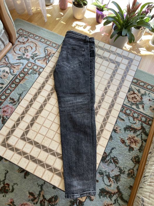 Blugi blue jeans negri ZARA distressed