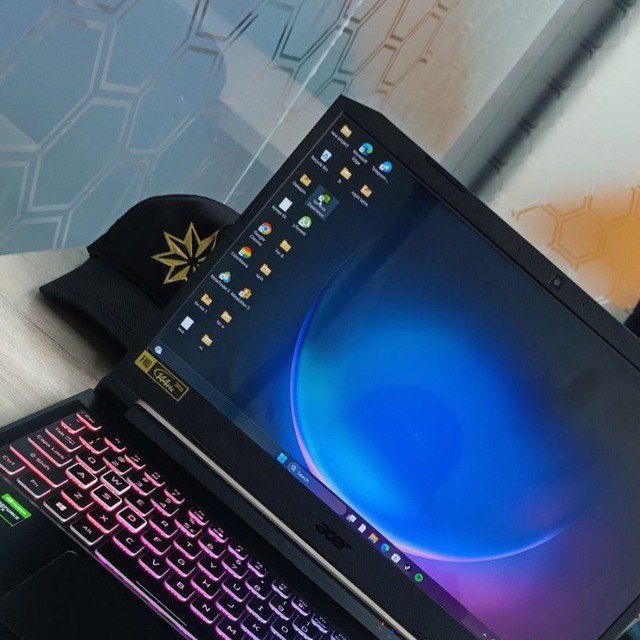 Nitro 5 Notebook sifatli  aybi yoq